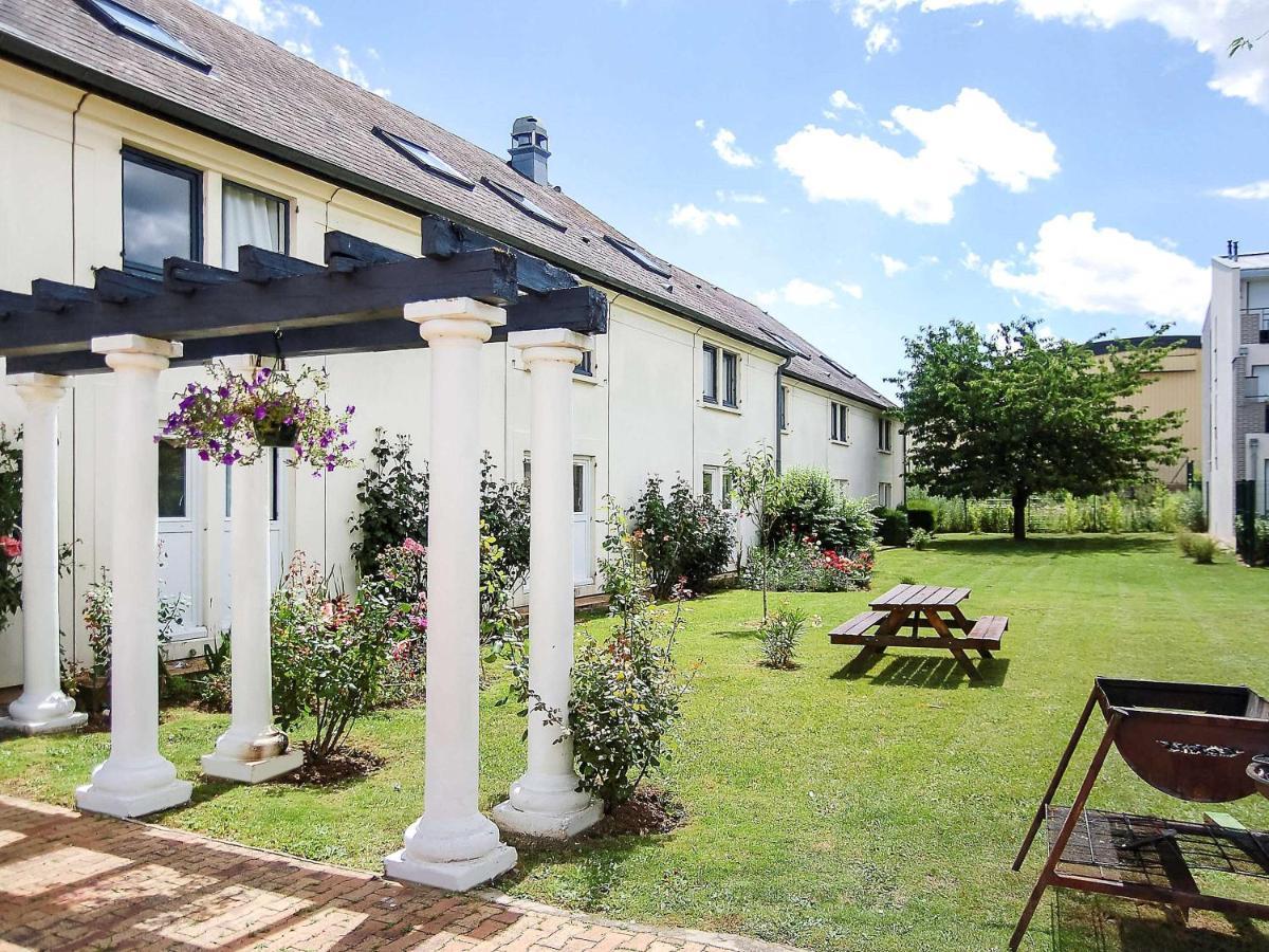 Ibis Budget Chambourcy Saint Germain Bagian luar foto